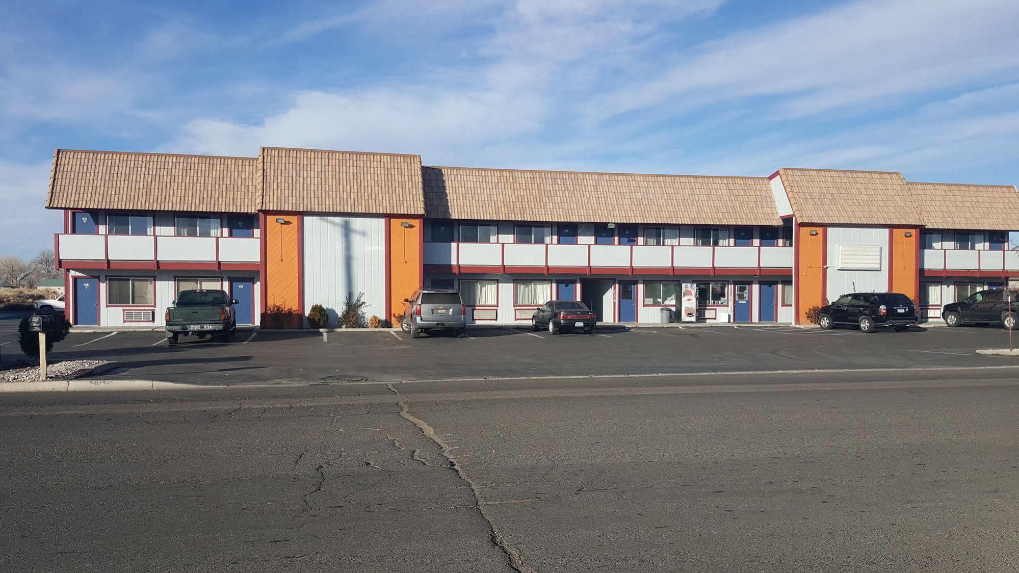 Budget Motel
